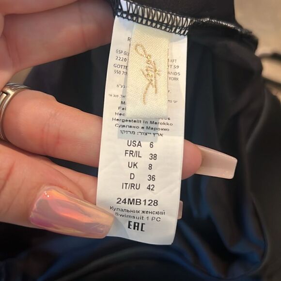 NWT GOTTEX MISS BUTTERFLY SURPLICE ONE PIECE SWIMSUIT - Picture 13 of 15